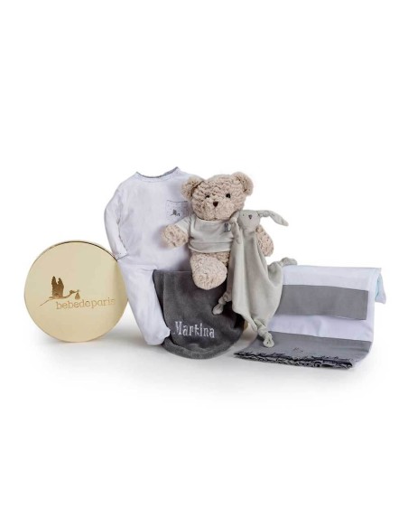 Embroidered bedtime baby hamper | BebeDeParis